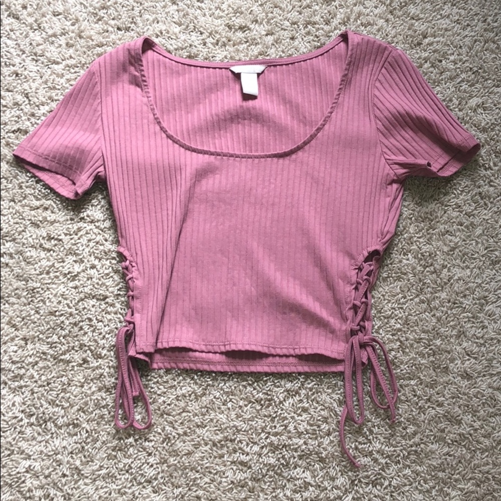 Forever 21 T-Shirt